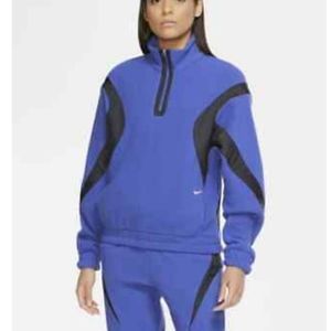 NWT Size M Nike Fleece